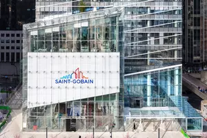 photo_sg_2019_-_valode_pistre-tour_st_gobain-la_defense-imp-d-060_tumb