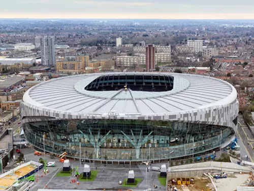 stade tottenham SKN 165